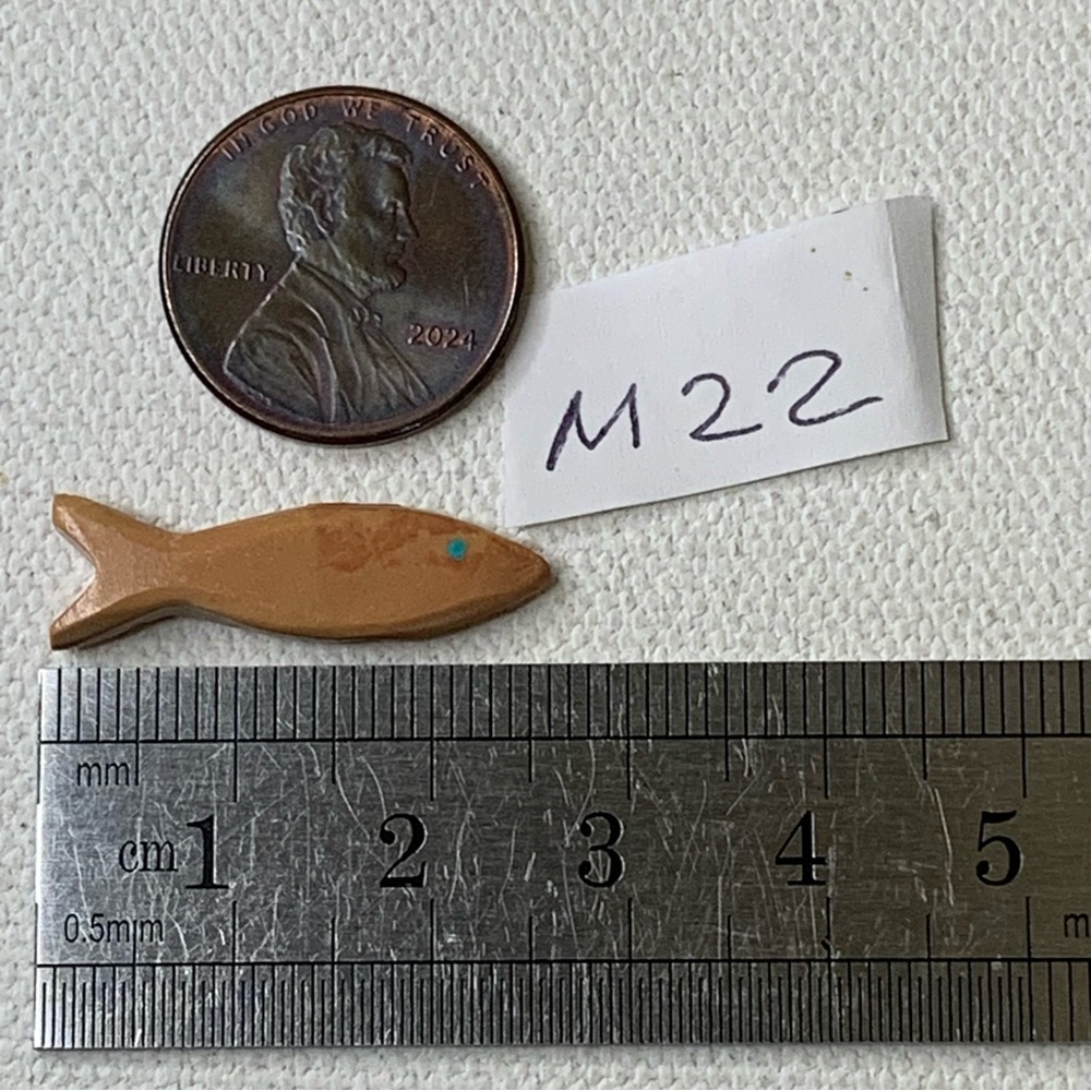 Pink Rhodonite Carved Stone Fetish Fish Bead Native American Zuni Style Mini 1" - Picture 9 of 9